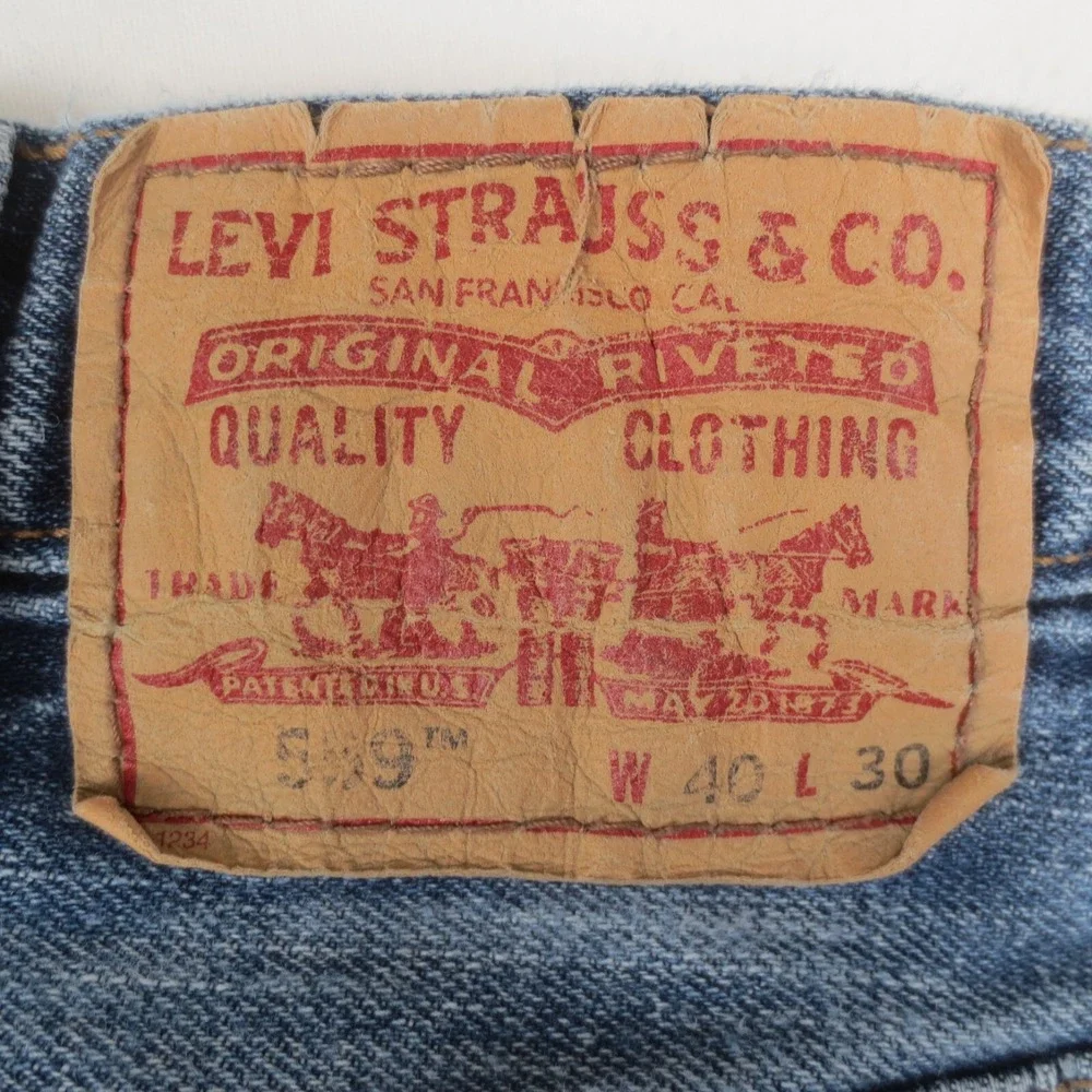 Levis levis 559